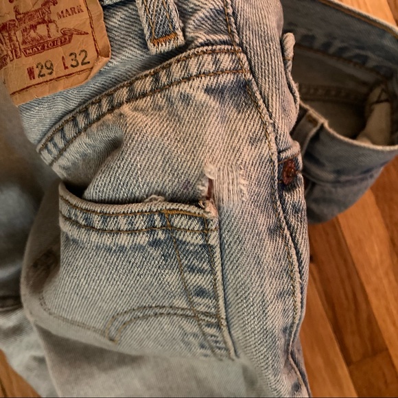 SOLD Vintage Levi Jeans - Picture 5 of 7